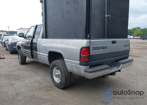 2000 Dodge Ram 1500 St from USA, damaged, VIN 3B7HF13Y0YG108022